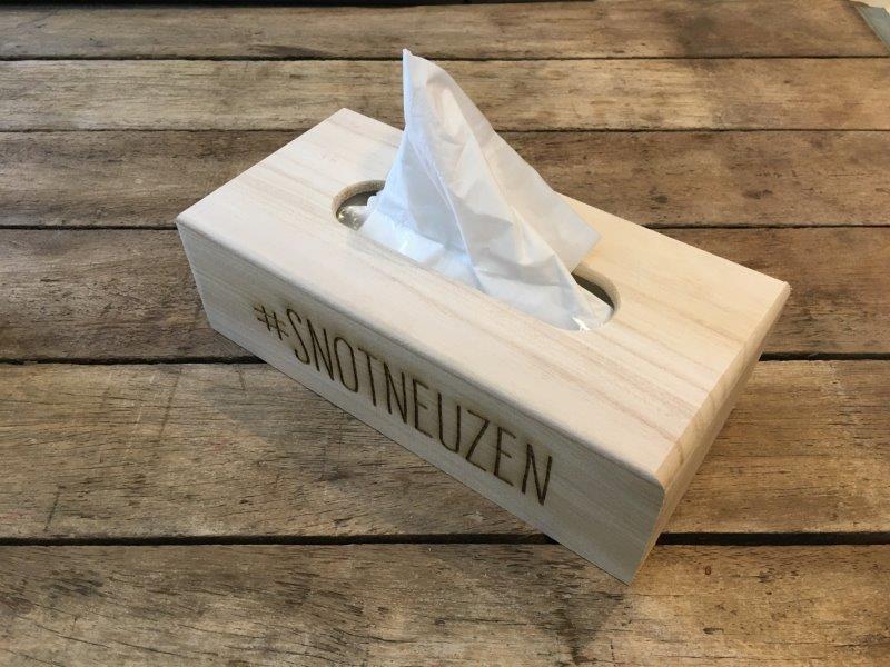 Dotti Zakdoekendoos #Snotneuzen